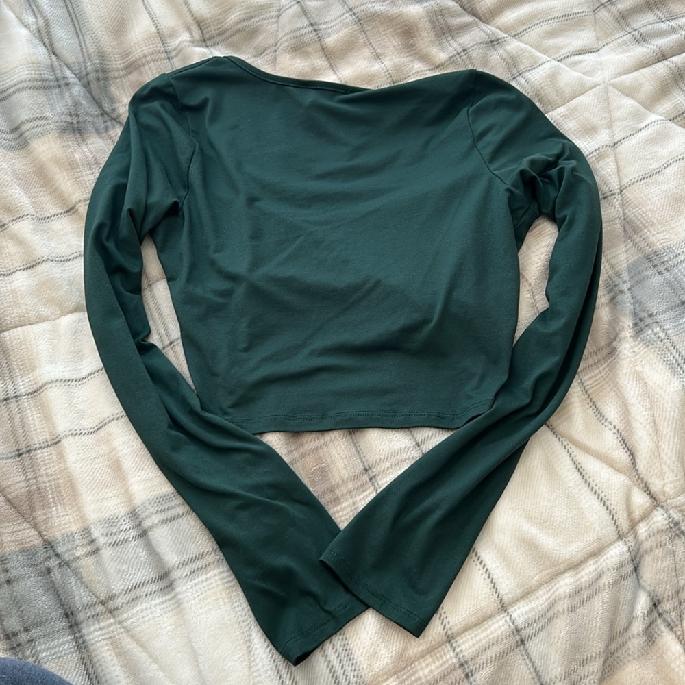 Forever21 Long sleeve crossed front Dark Green Going Out Top - Picture 5 of 5